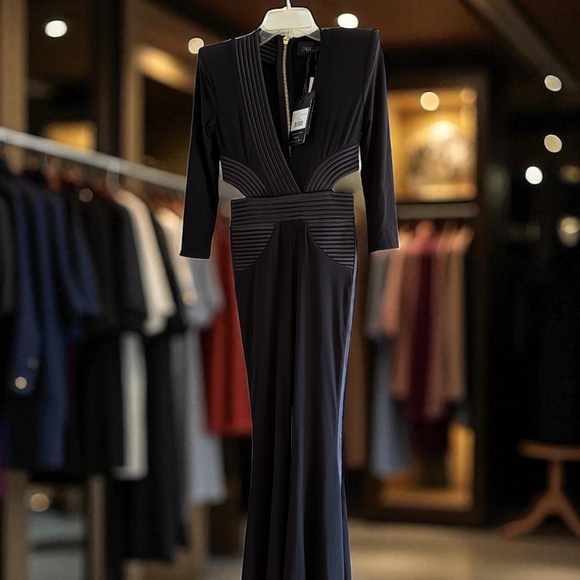 ZHIVAGO Go Your Own Way Flare Jumpsuit Black 2 NWT - Picture 5 of 11